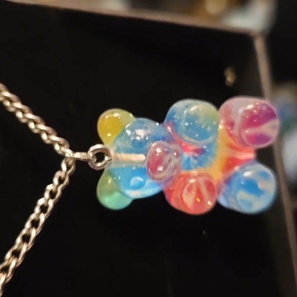 MULTICOLOR ACRYLIC TEDDY BEAR NECKLACE - Picture 5 of 8